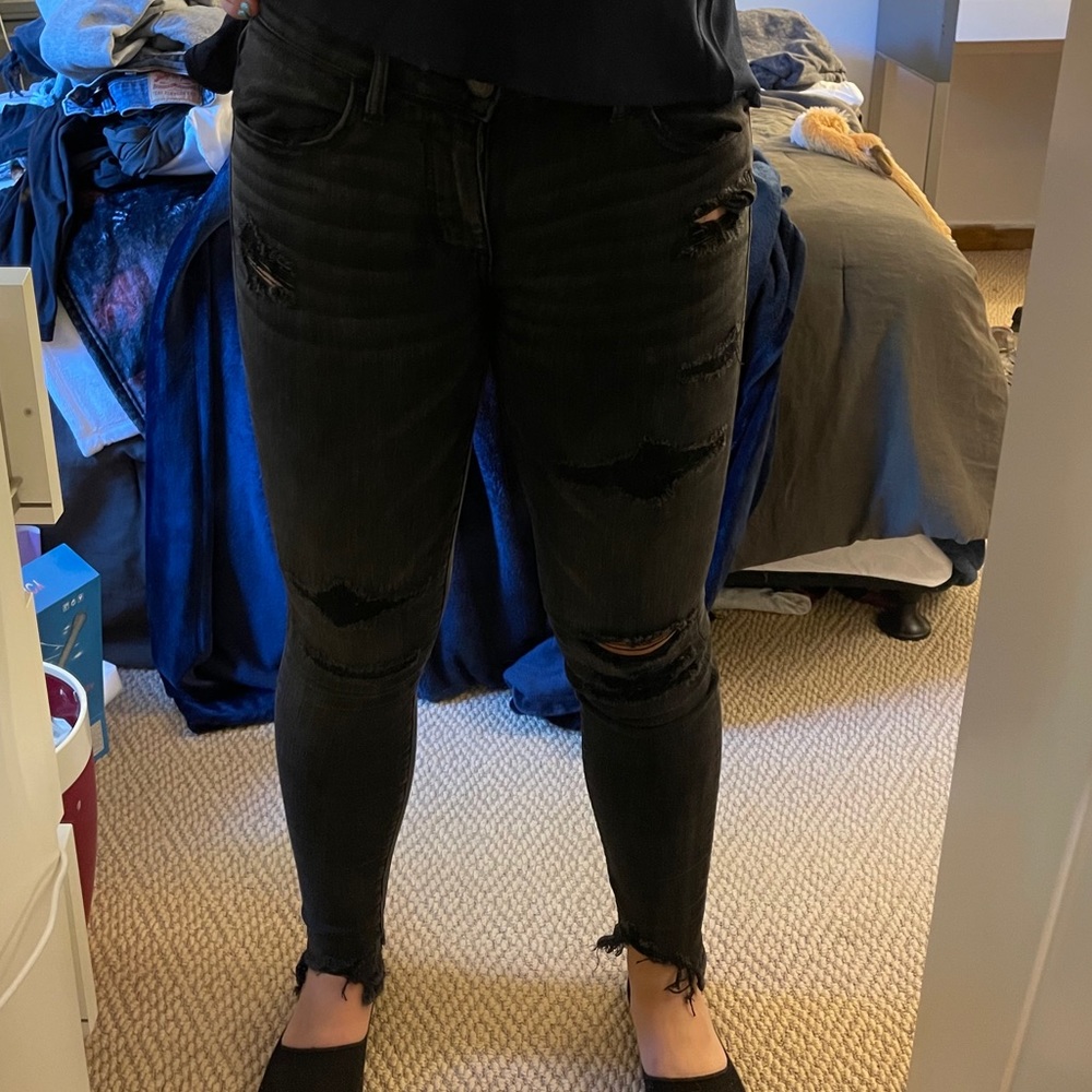 Black ripped American eagle jeans